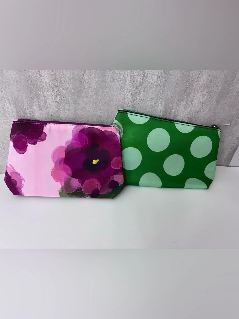 Clinique Limited Edition Cosmetic Pouch Set